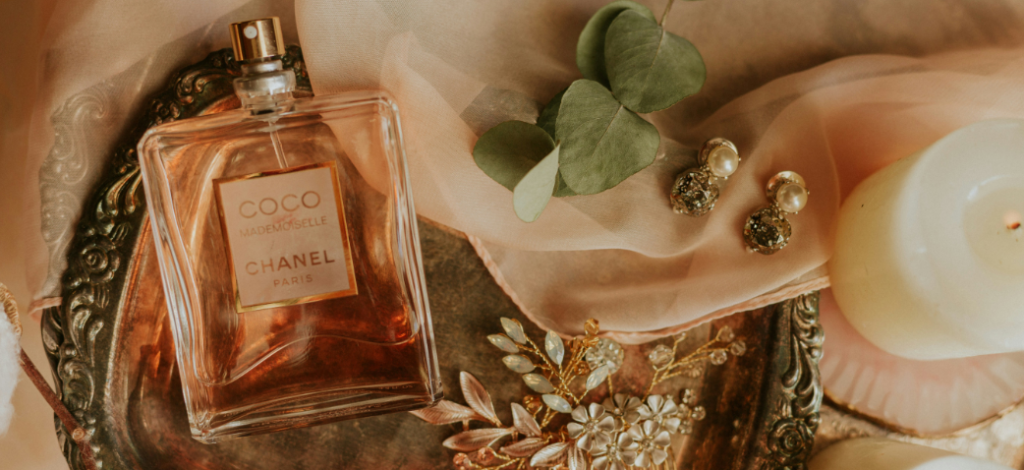 imagem de perfume destacada