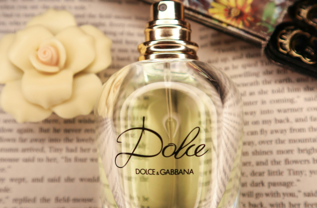 perfume Dolce & Gabbana em destaque
